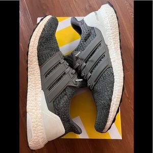 Adidas Ultra boost Grey
